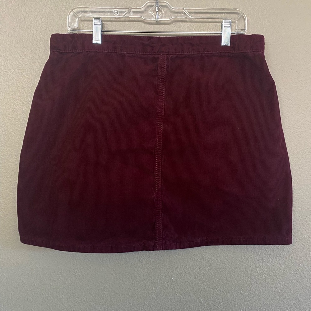 Boohoo Plus Berry Skirt With Buttons - Picture 4 of 9